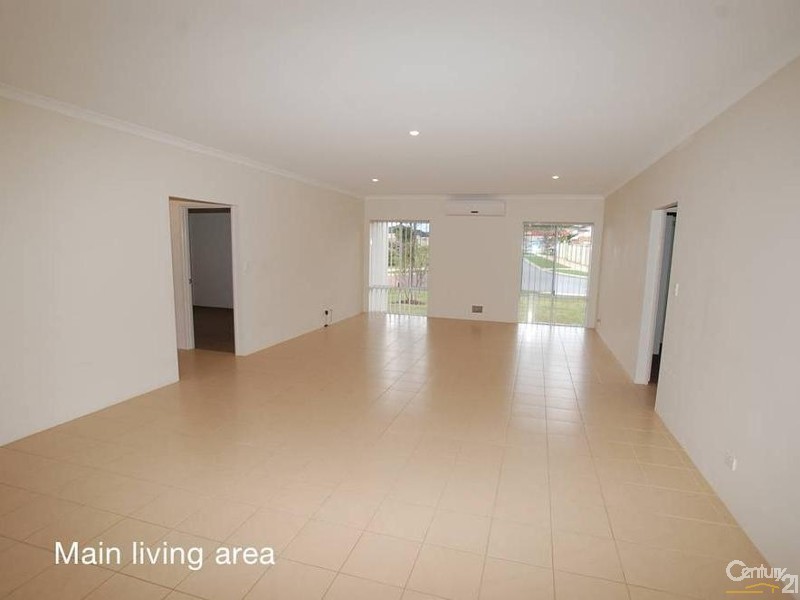 21 Yaroomba Place, Clarkson WA 6030