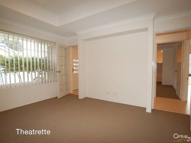 21 Yaroomba Place, Clarkson WA 6030