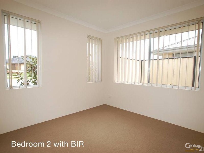 21 Yaroomba Place, Clarkson WA 6030