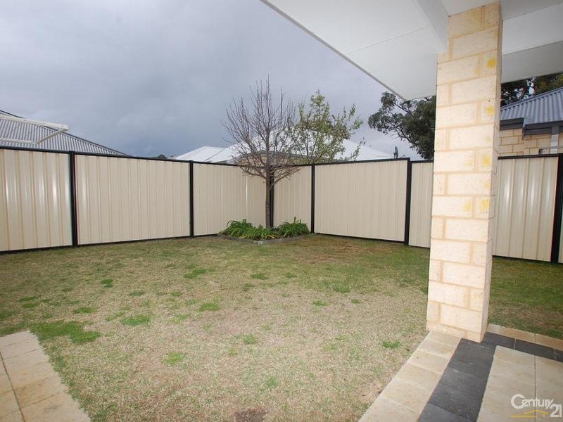 21 Yaroomba Place, Clarkson WA 6030