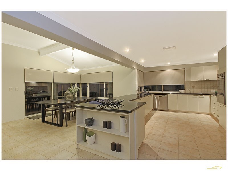 73 Howes Crescent, Dianella WA 6059