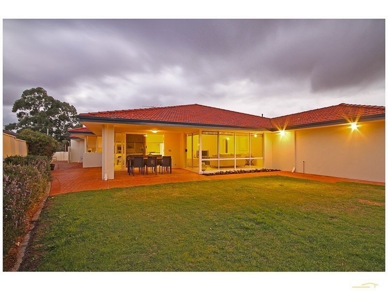 73 Howes Crescent, Dianella WA 6059