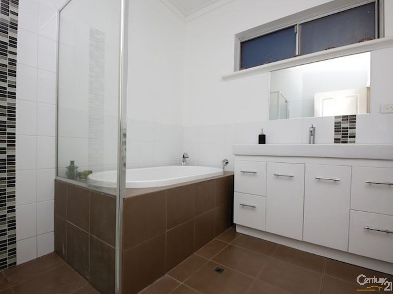 8 Croydon Street, Dianella WA 6059