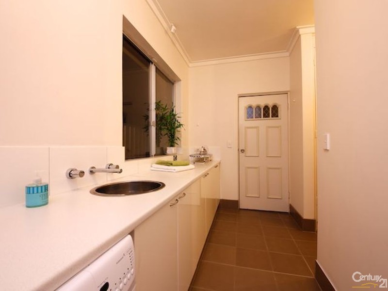 8 Croydon Street, Dianella WA 6059