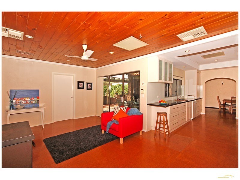 476 The Strand, Dianella WA 6059