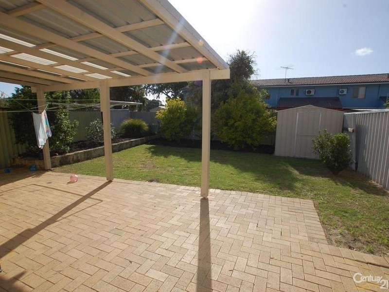 6  Hainsworth Avenue, Girrawheen WA 6064