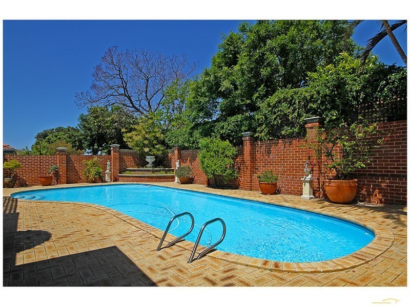 18 Howes Crescent, Dianella WA 6059