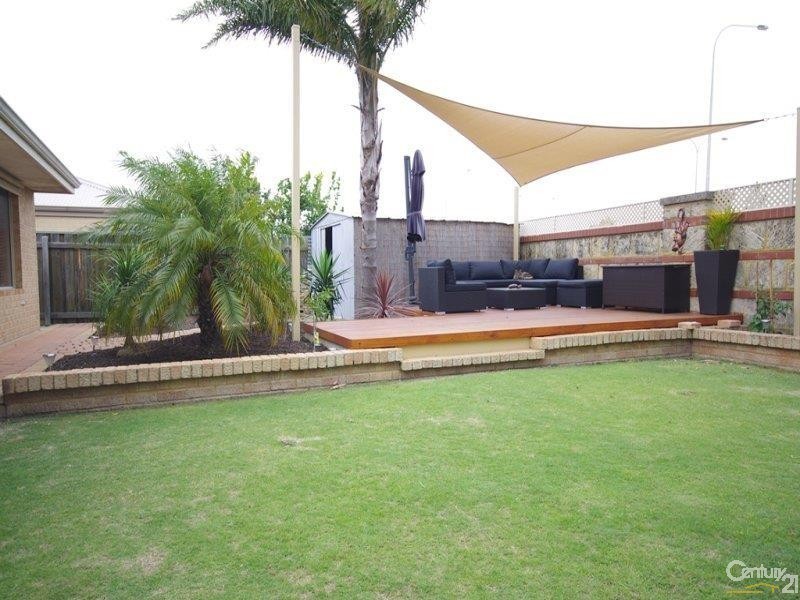 19 Valley Views Drive, Landsdale WA 6065