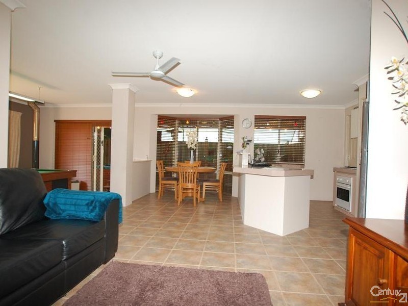 19 Valley Views Drive, Landsdale WA 6065