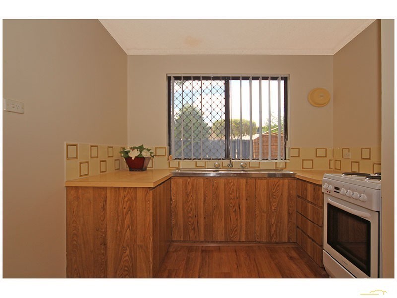 2/43 Bourke Street, Yokine WA 6060