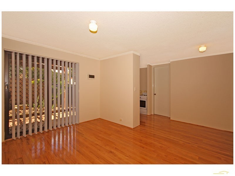 2/43 Bourke Street, Yokine WA 6060