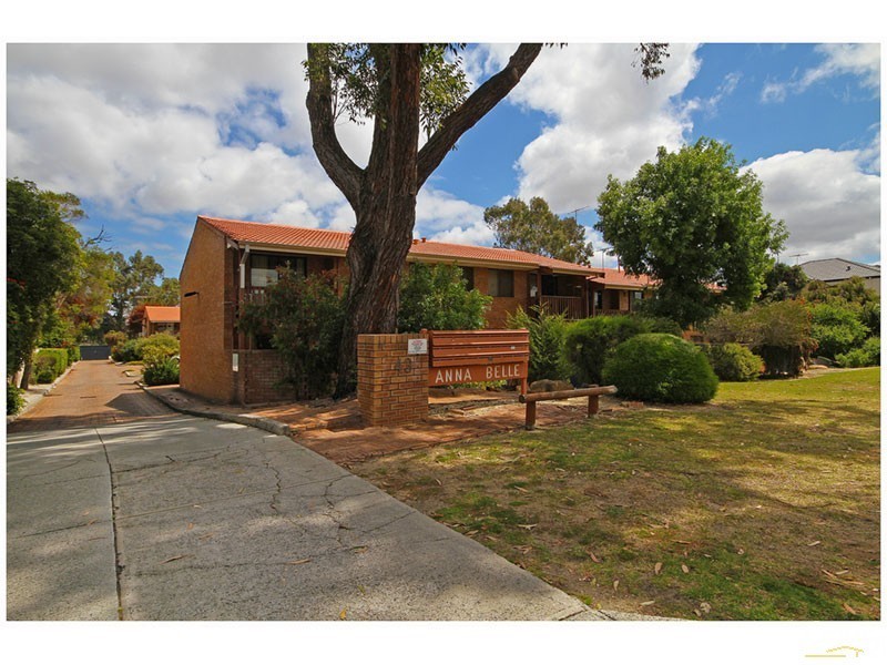 2/43 Bourke Street, Yokine WA 6060