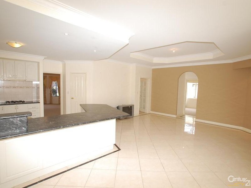 10 Massenger Street, Madeley WA 6065