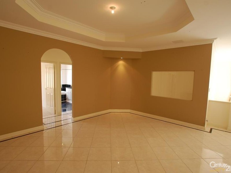 10 Massenger Street, Madeley WA 6065