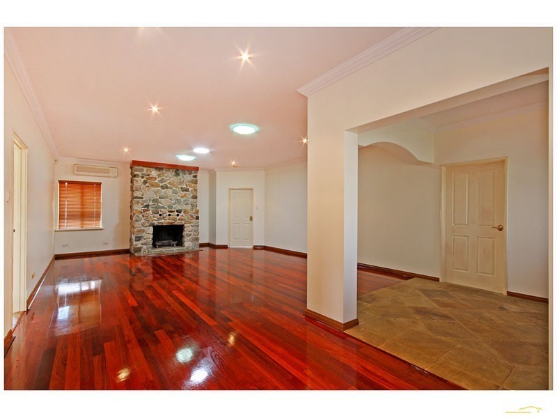 207 Sydney Road, Gnangara WA 6077