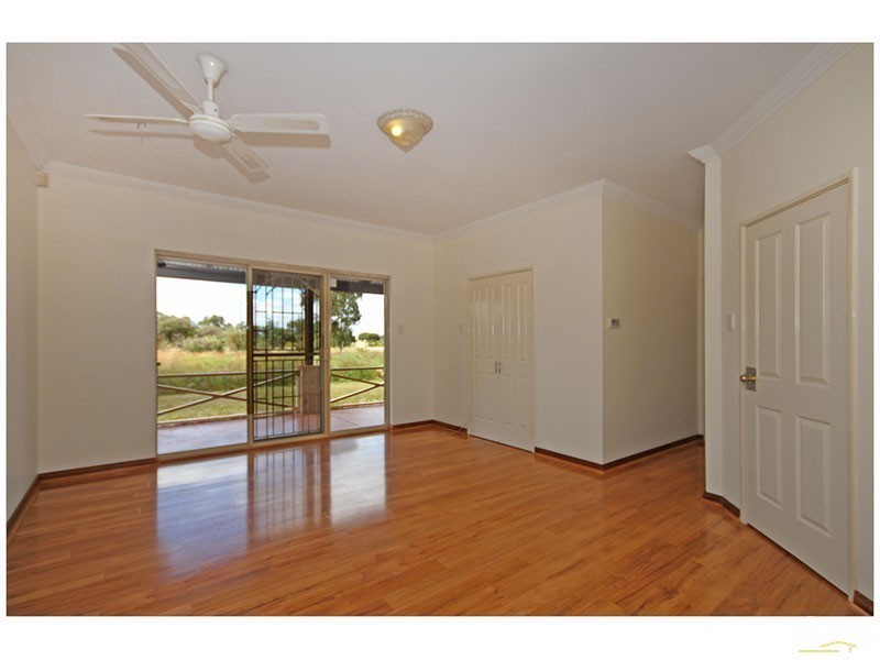 207 Sydney Road, Gnangara WA 6077