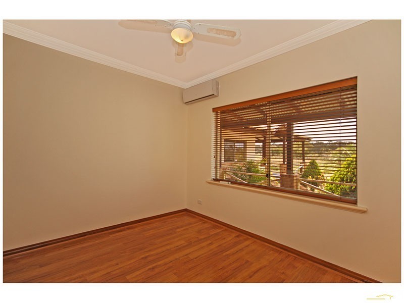 207 Sydney Road, Gnangara WA 6077