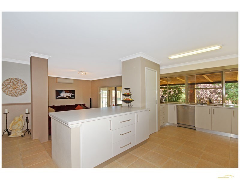 20 Highview Rise, Ballajura WA 6066