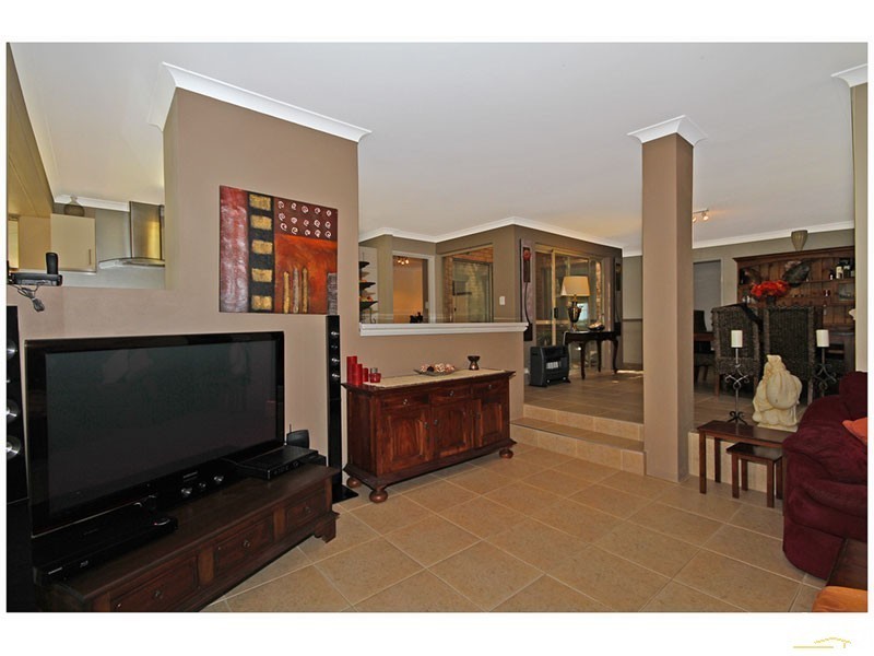 20 Highview Rise, Ballajura WA 6066