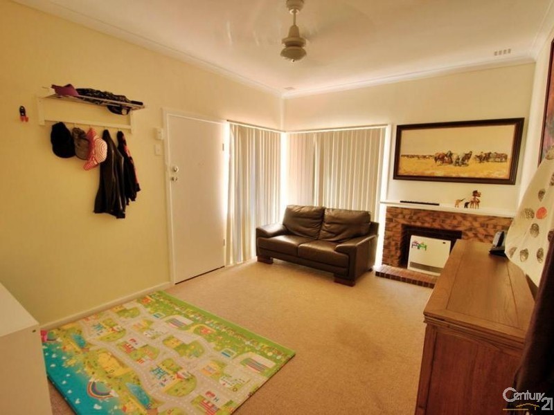 19 Sudlow Street, Embleton WA 6062