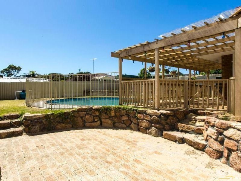 38 Windlass Avenue, Ocean Reef WA 6027