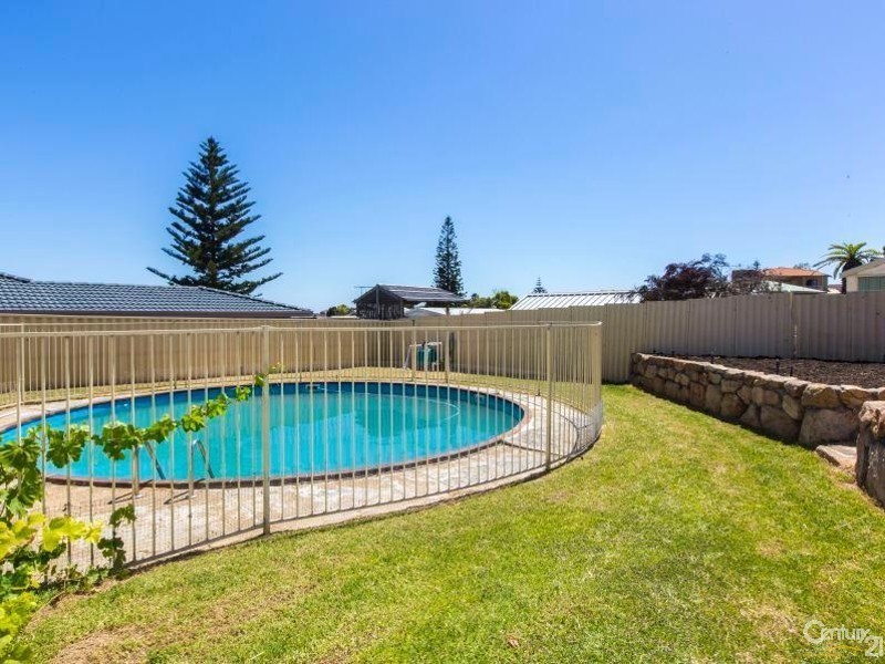 38 Windlass Avenue, Ocean Reef WA 6027