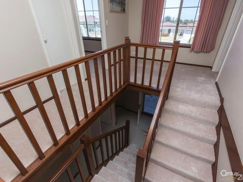 38 Windlass Avenue, Ocean Reef WA 6027