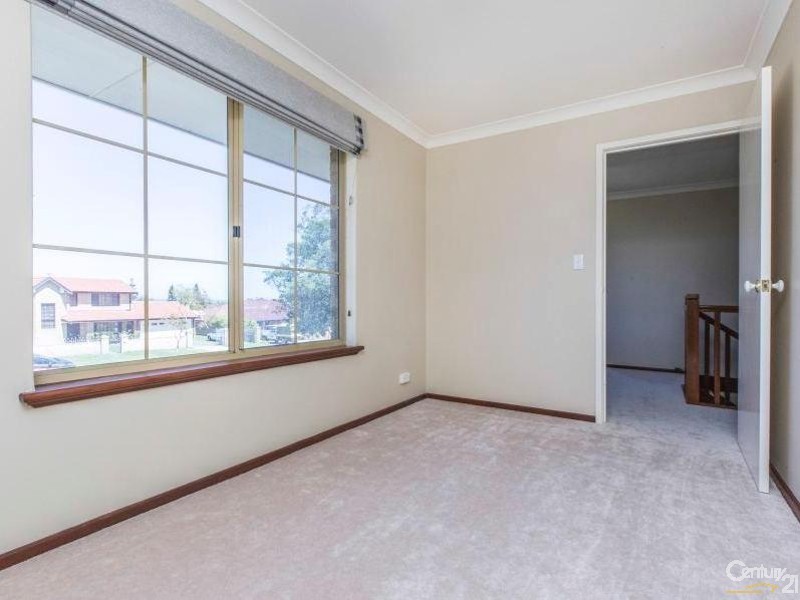 38 Windlass Avenue, Ocean Reef WA 6027