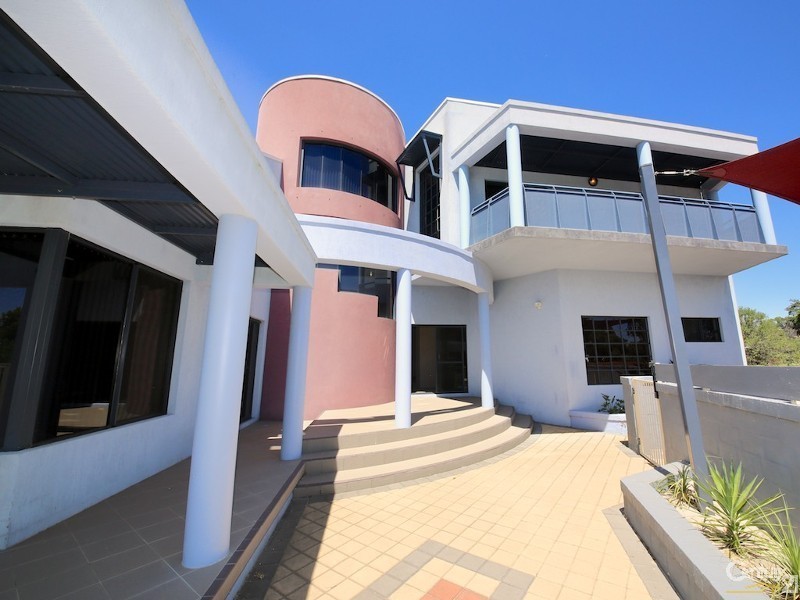 15 Mileti Road, Lesmurdie WA 6076