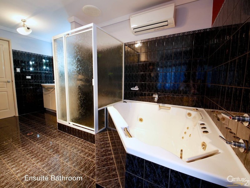 15 Mileti Road, Lesmurdie WA 6076