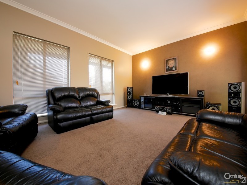 3 Bluegum Place, Ballajura WA 6066