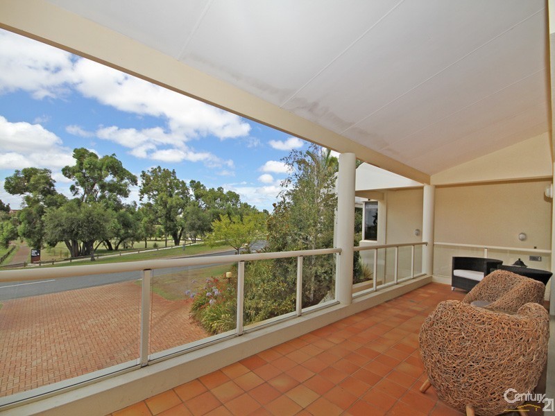 25 Majestic Parade, Dianella WA 6059