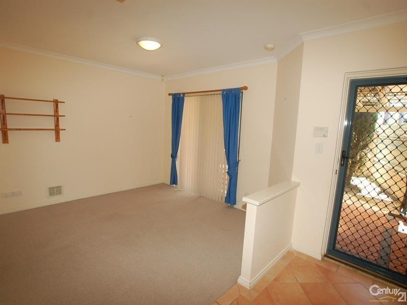 2/30  Sylvia Street, Balcatta WA 6021