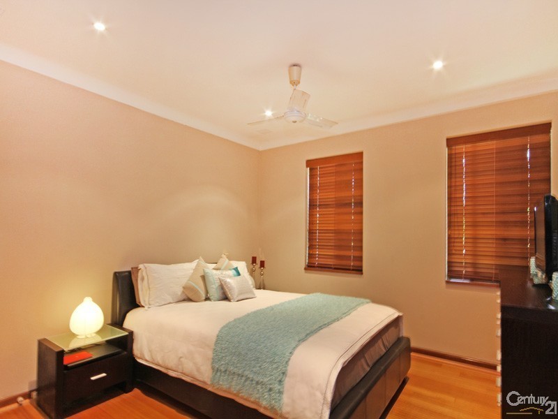 18 Nelligan Street, Dianella WA 6059