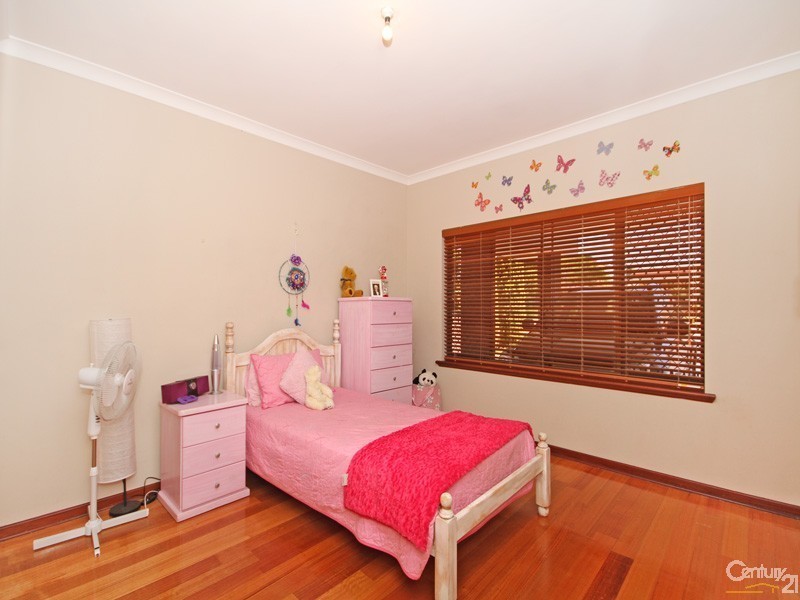 18 Nelligan Street, Dianella WA 6059