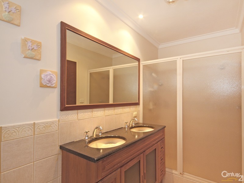 18 Nelligan Street, Dianella WA 6059