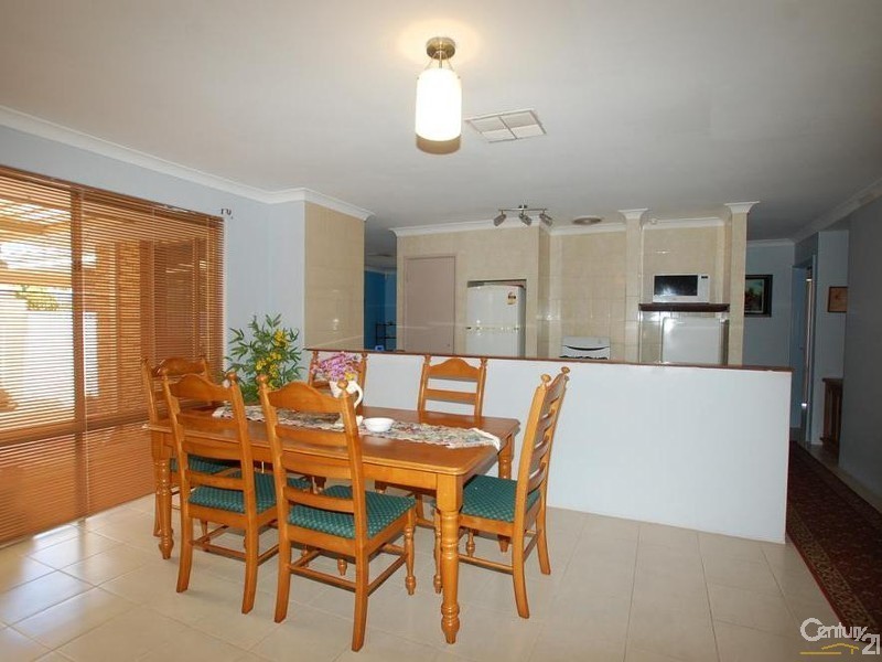 52 Rhine Crescent, Beechboro WA 6063