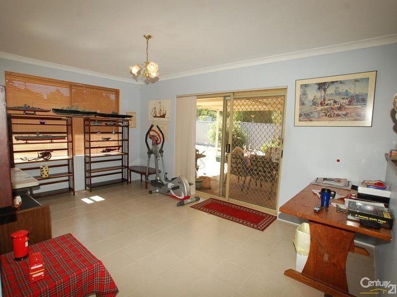 52 Rhine Crescent, Beechboro WA 6063
