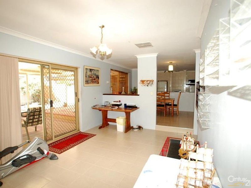 52 Rhine Crescent, Beechboro WA 6063