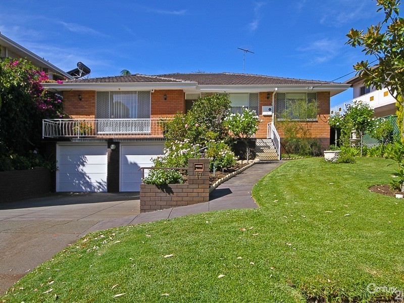 17 Farina Drive, Yokine WA 6060