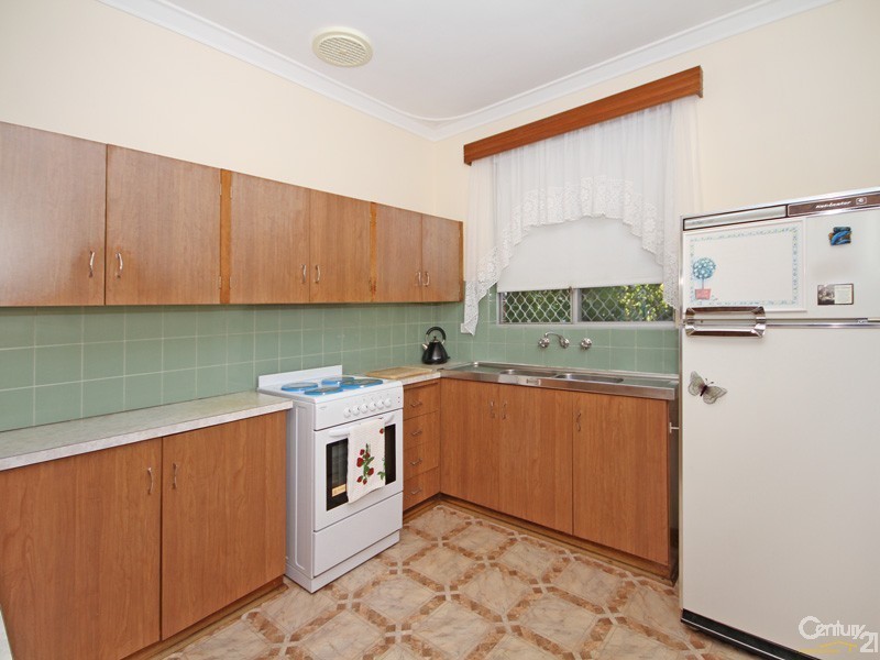 17 Farina Drive, Yokine WA 6060