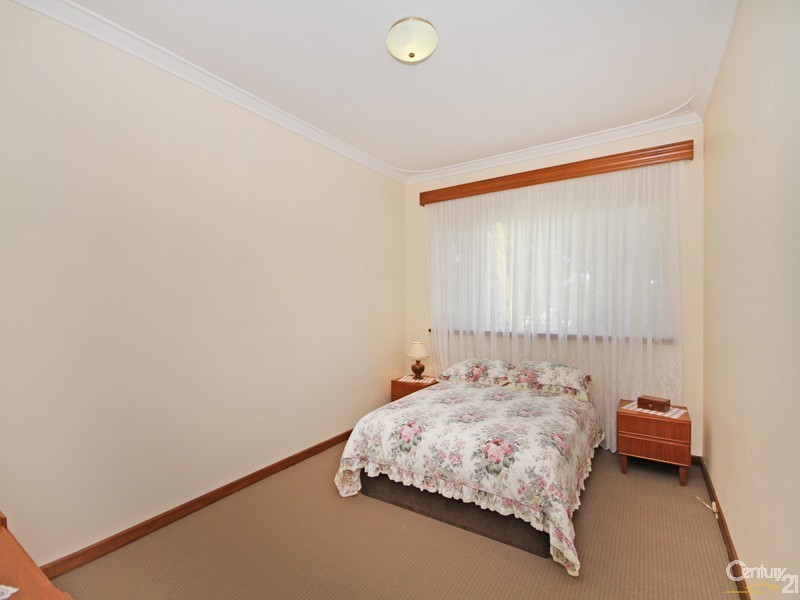 17 Farina Drive, Yokine WA 6060