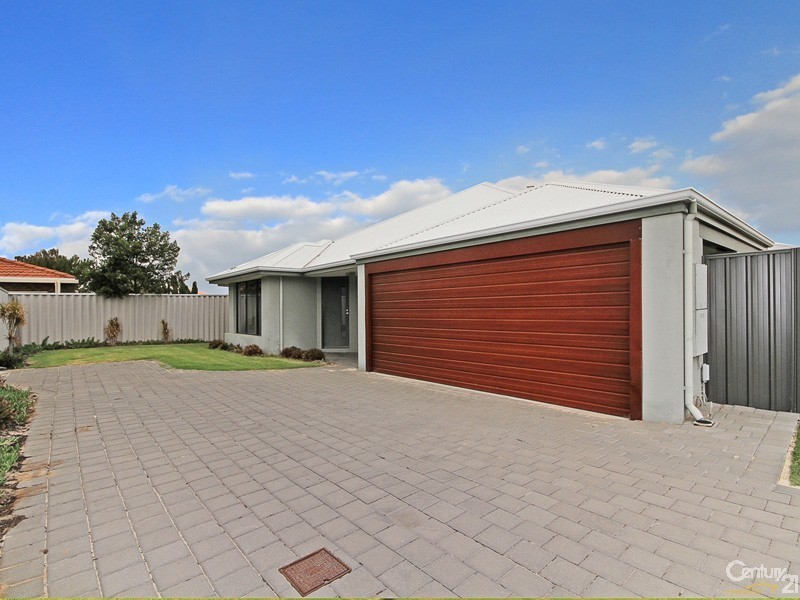 104c Bennett Street, Caversham WA 6055