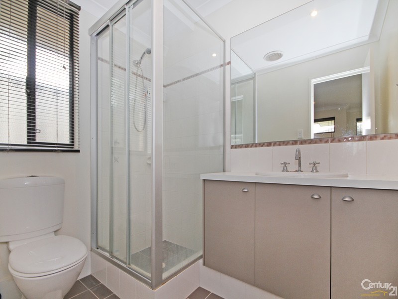 104c Bennett Street, Caversham WA 6055