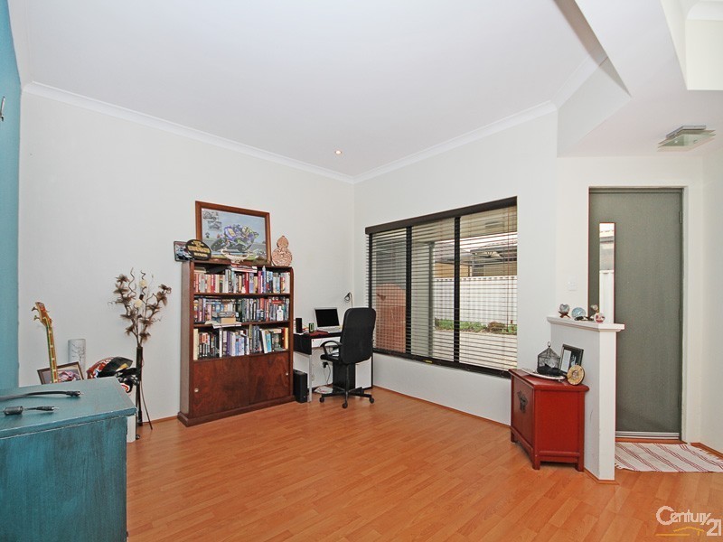 104c Bennett Street, Caversham WA 6055