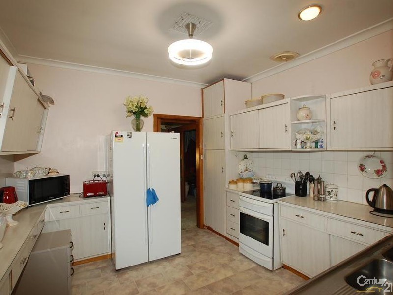 3 Delphine Avenue, Dianella WA 6059