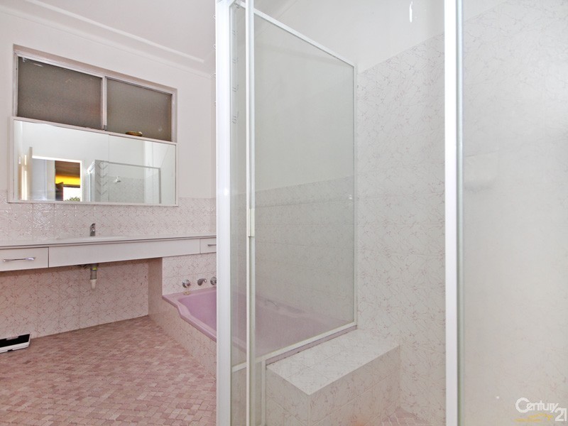 22 Rochester Way, Dianella WA 6059