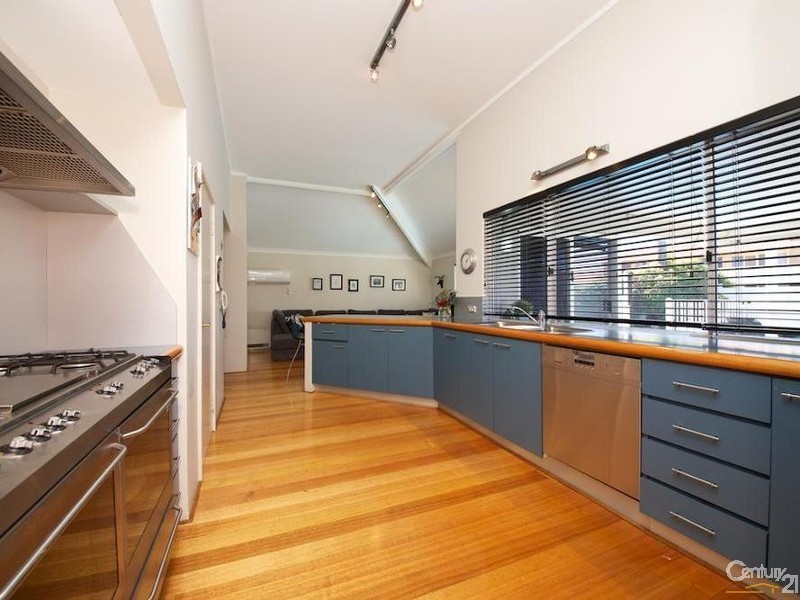 2 Athens Close, Dianella WA 6059