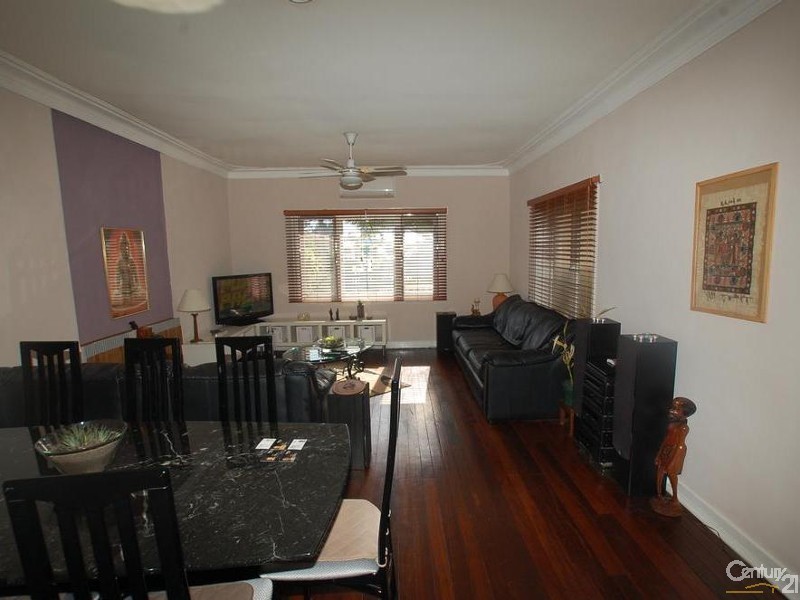 319d Grand Promenade, Dianella WA 6059