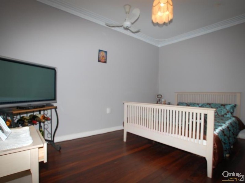 319d Grand Promenade, Dianella WA 6059